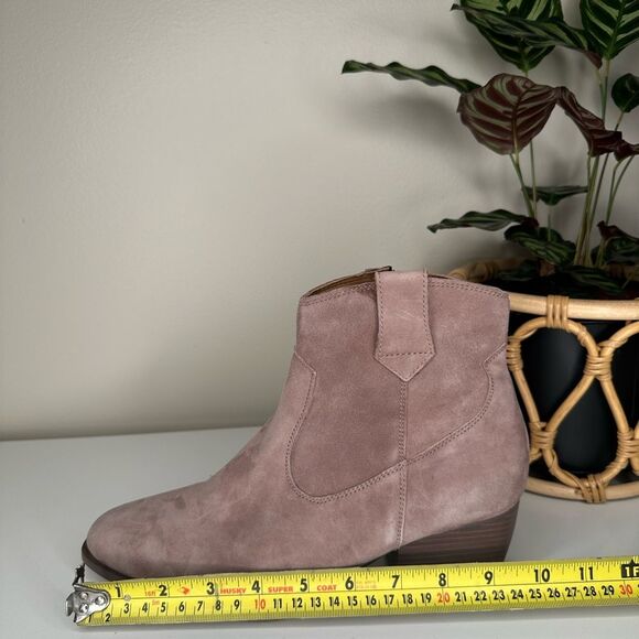 Seychelles Taupe Suede Ankle Booties Western Low Stacked Heel New With Tags Sz 8 - Picture 8 of 12